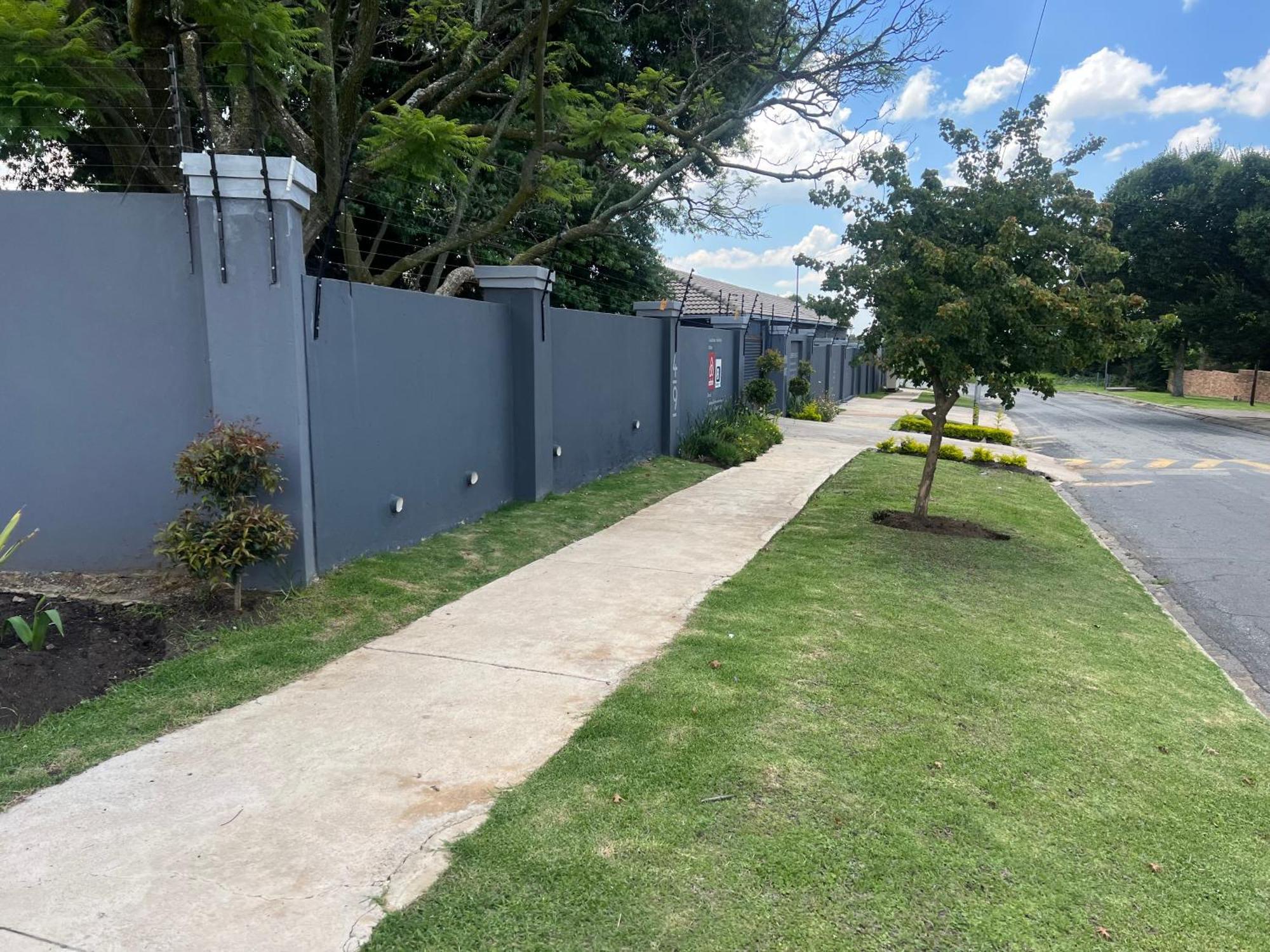 Ubuntu Lifestyle Estate Hotel Krugersdorp Exterior photo